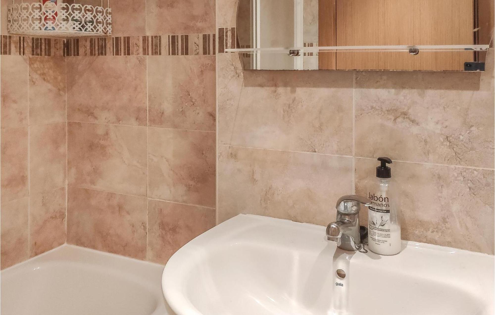 Amazing Apartment In Oropesa Del Mar With Kitchen Экстерьер фото